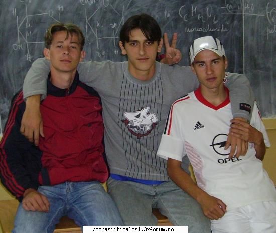 Fotbal... - sunt teroare"...cand vin eu cu 2 oameni de la - Sport